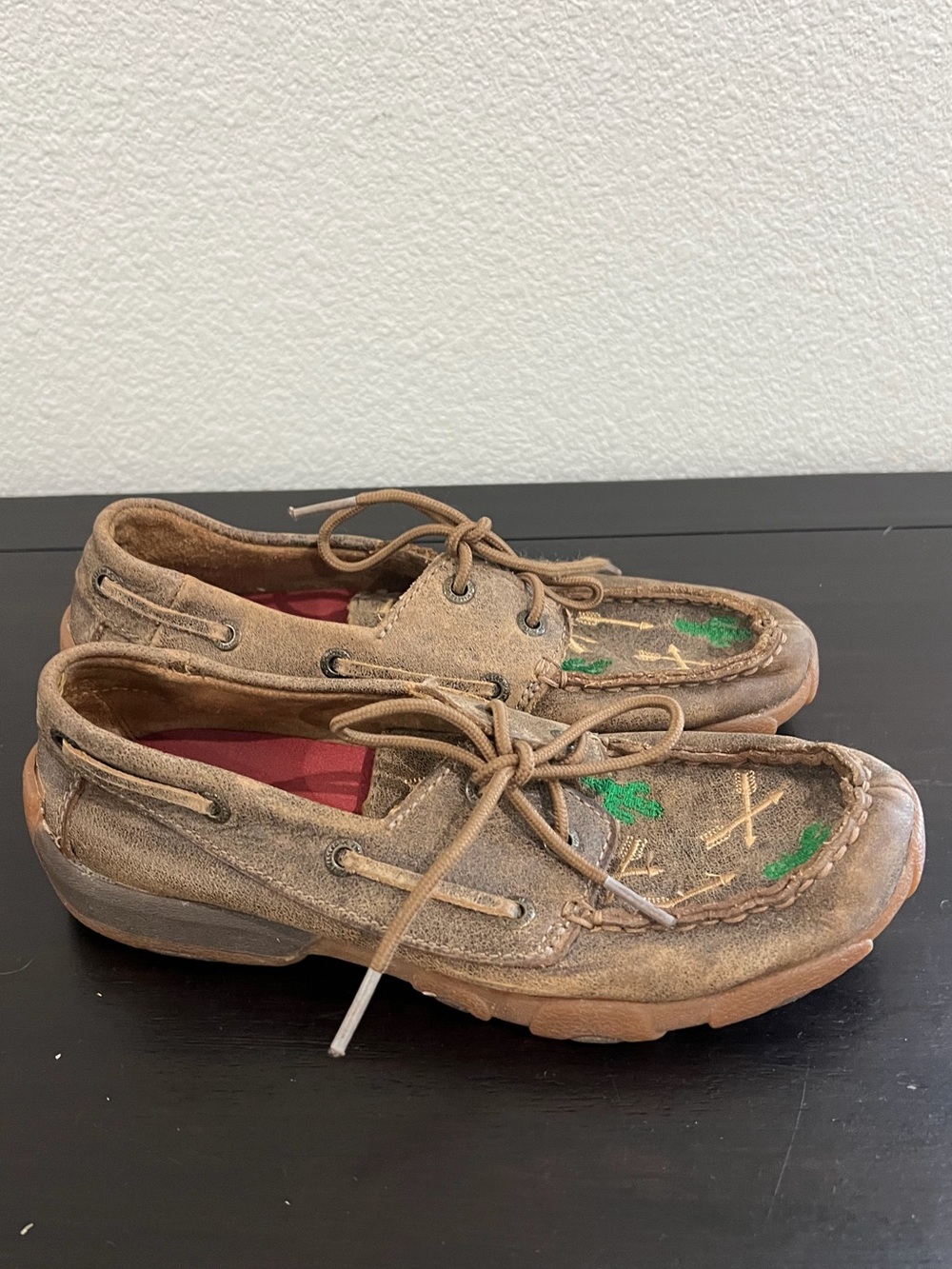 Twisted X Youth Girls Leather Painted Cactus , Arrow Deck shoes size 3
